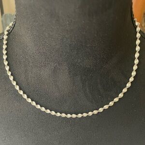 18 inch Sterling Silver Twisted Chain